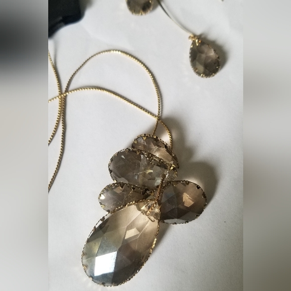 Gorgeous Smoky Quartz Necklace and Earrings - Picture 2 of 4